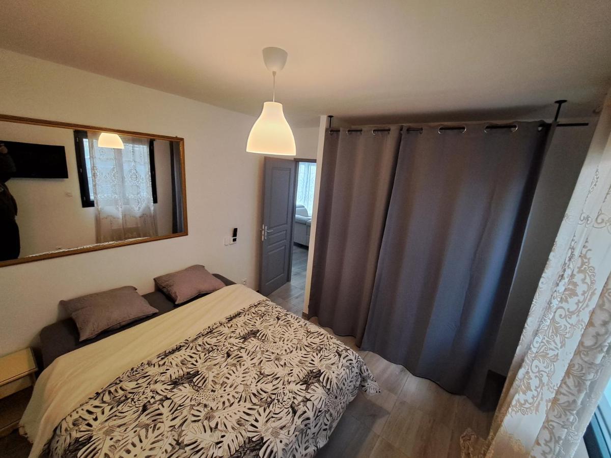 Charmante Maison Avec Piscine Bessan Eksteriør bilde